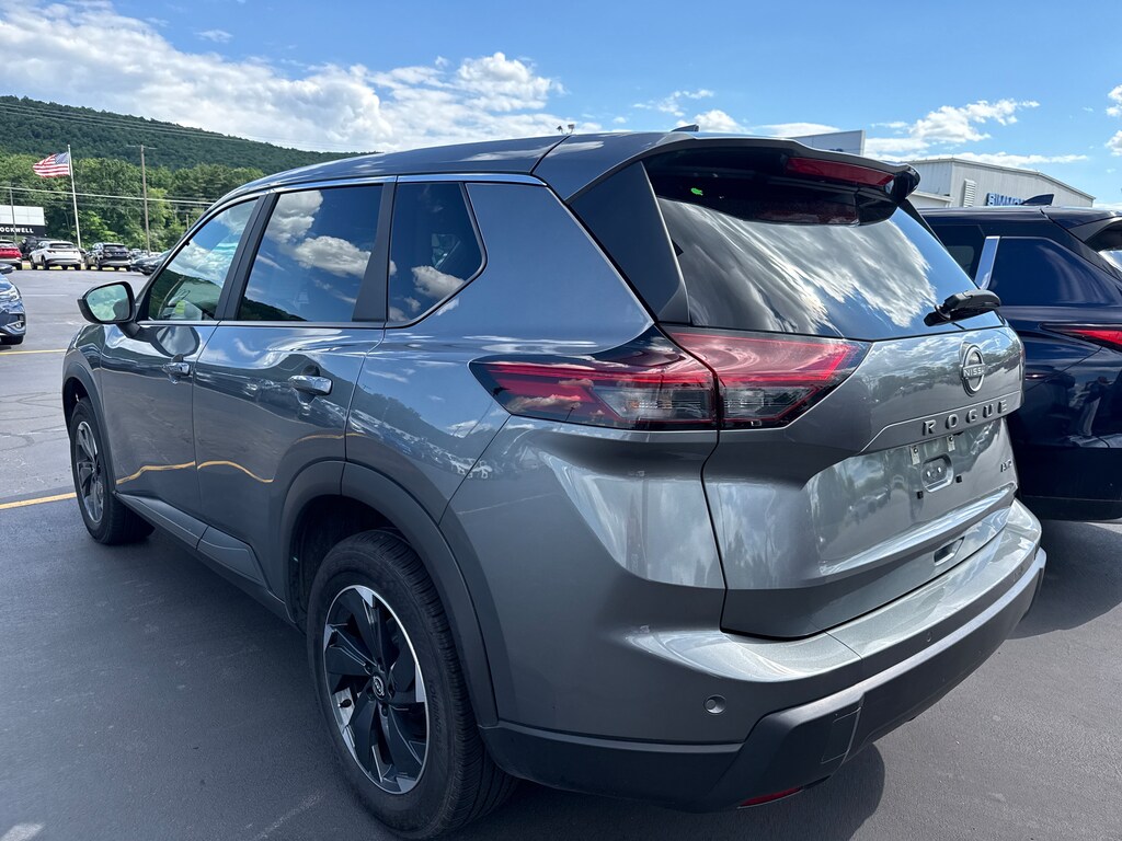 Used 2025 Nissan Rogue SV Intelligent AWD SUV