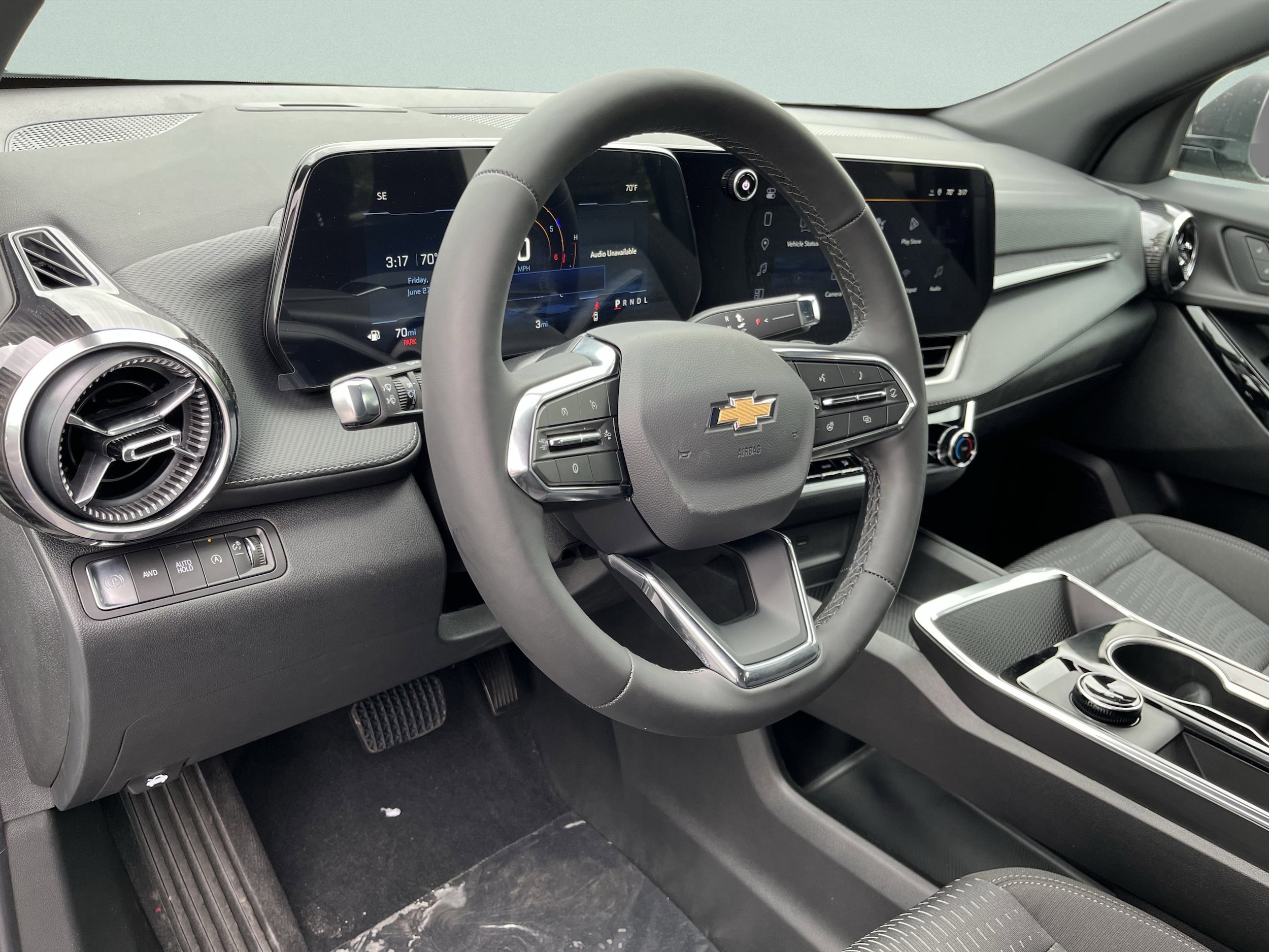 2026 Chevrolet Equinox LT - Photo 18