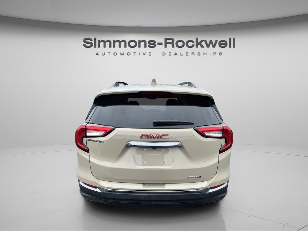 Used 2022 GMC Terrain AT4 SUV