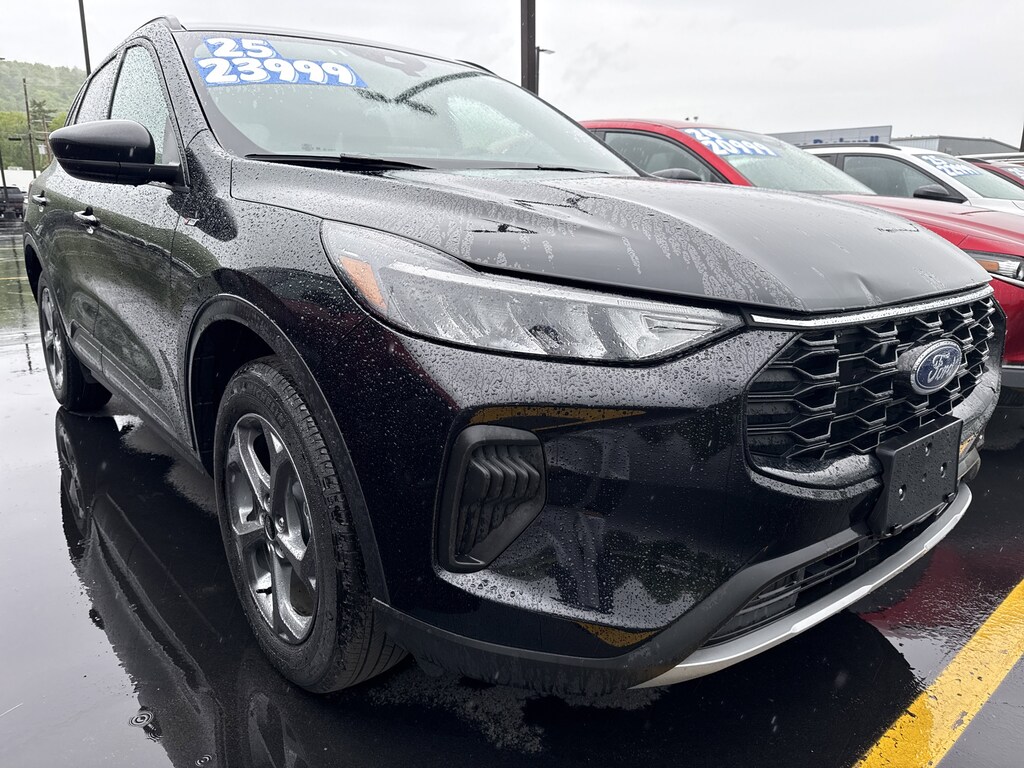 Used 2025 Ford Escape ST-Line