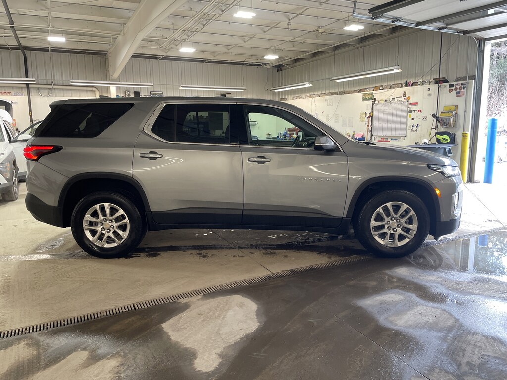 Used 2023 Chevrolet Traverse LS SUV