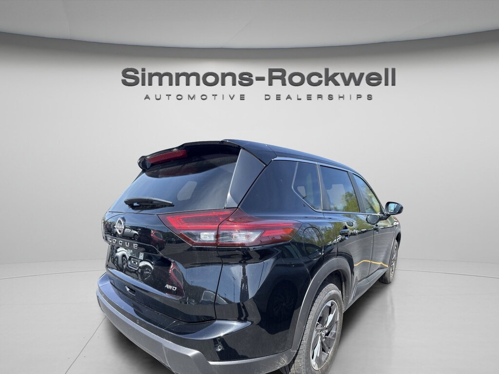Used 2025 Nissan Rogue SV