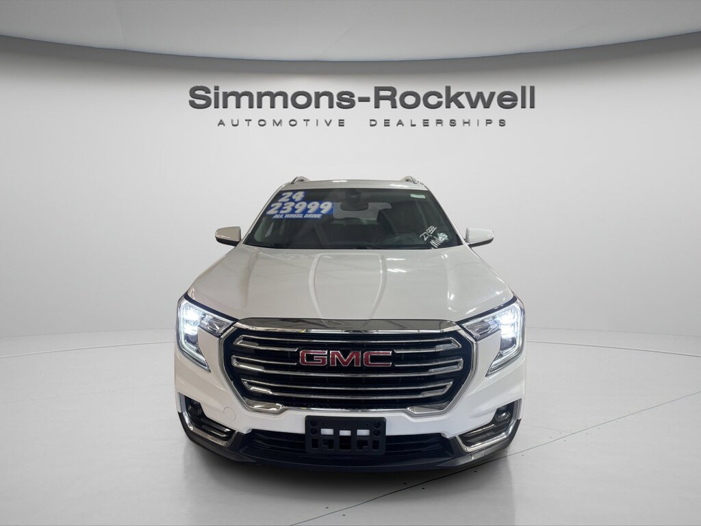 Used 2024 GMC Terrain SLT SUV
