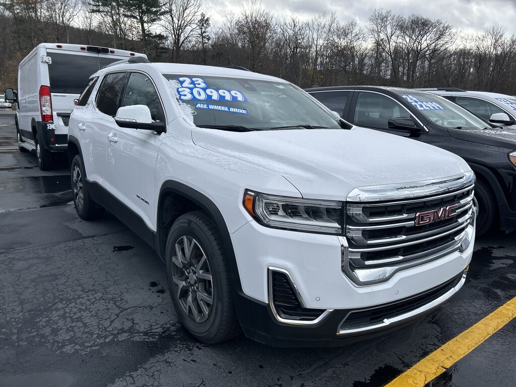Used 2023 GMC Acadia SLE SUV