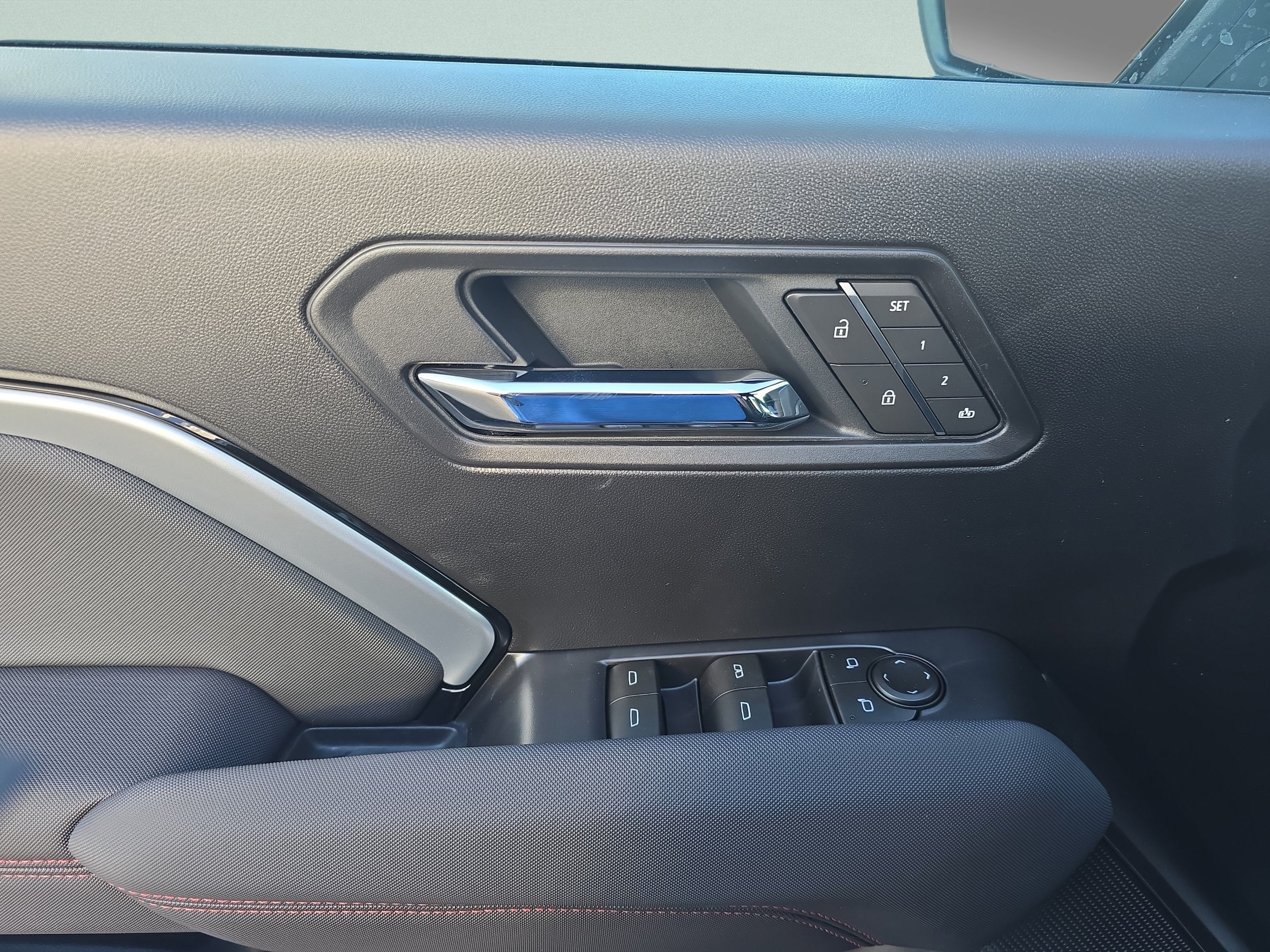 2026 Chevrolet Colorado Z71 - Photo 14