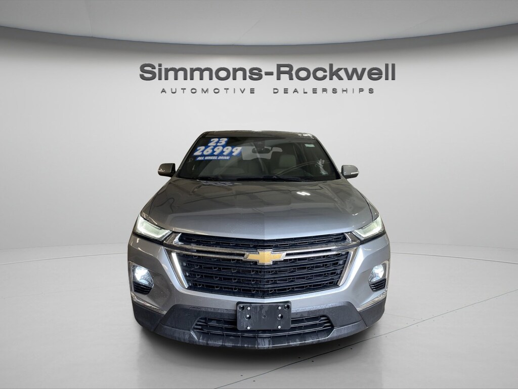 Used 2023 Chevrolet Traverse LS SUV