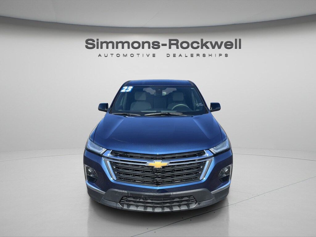 Used 2023 Chevrolet Traverse LS SUV