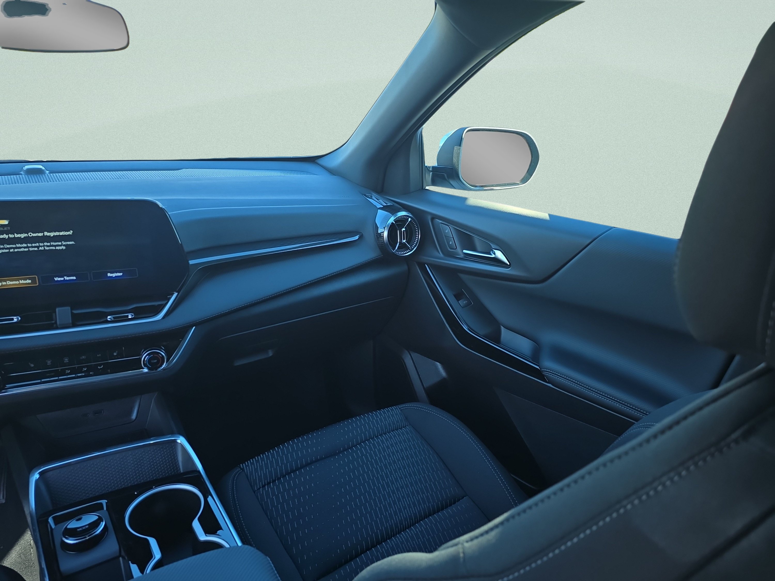 2027 Chevrolet Equinox LT - Photo 26