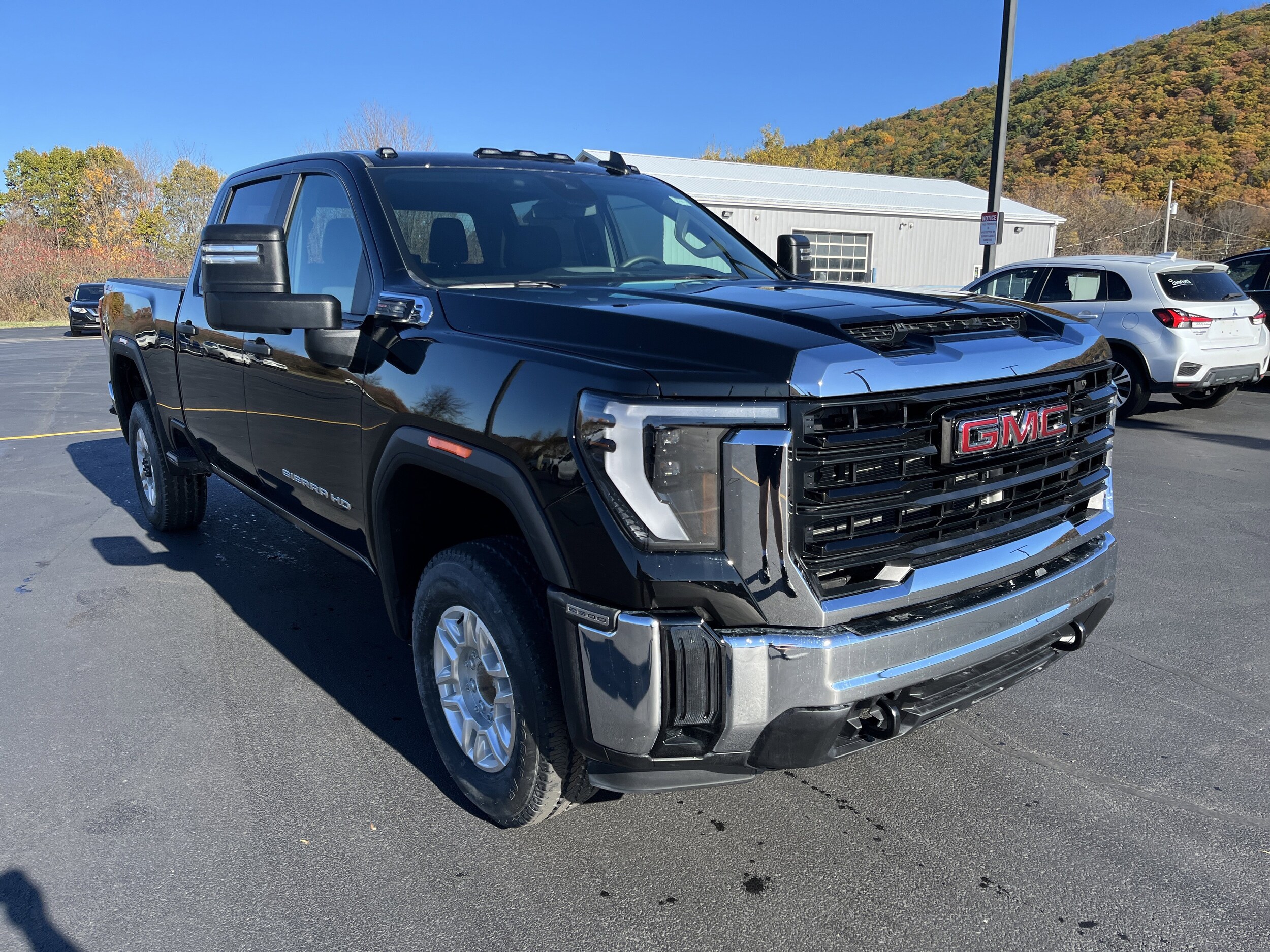 2026 Gmc Sierra 2500 HD Pro photo 2