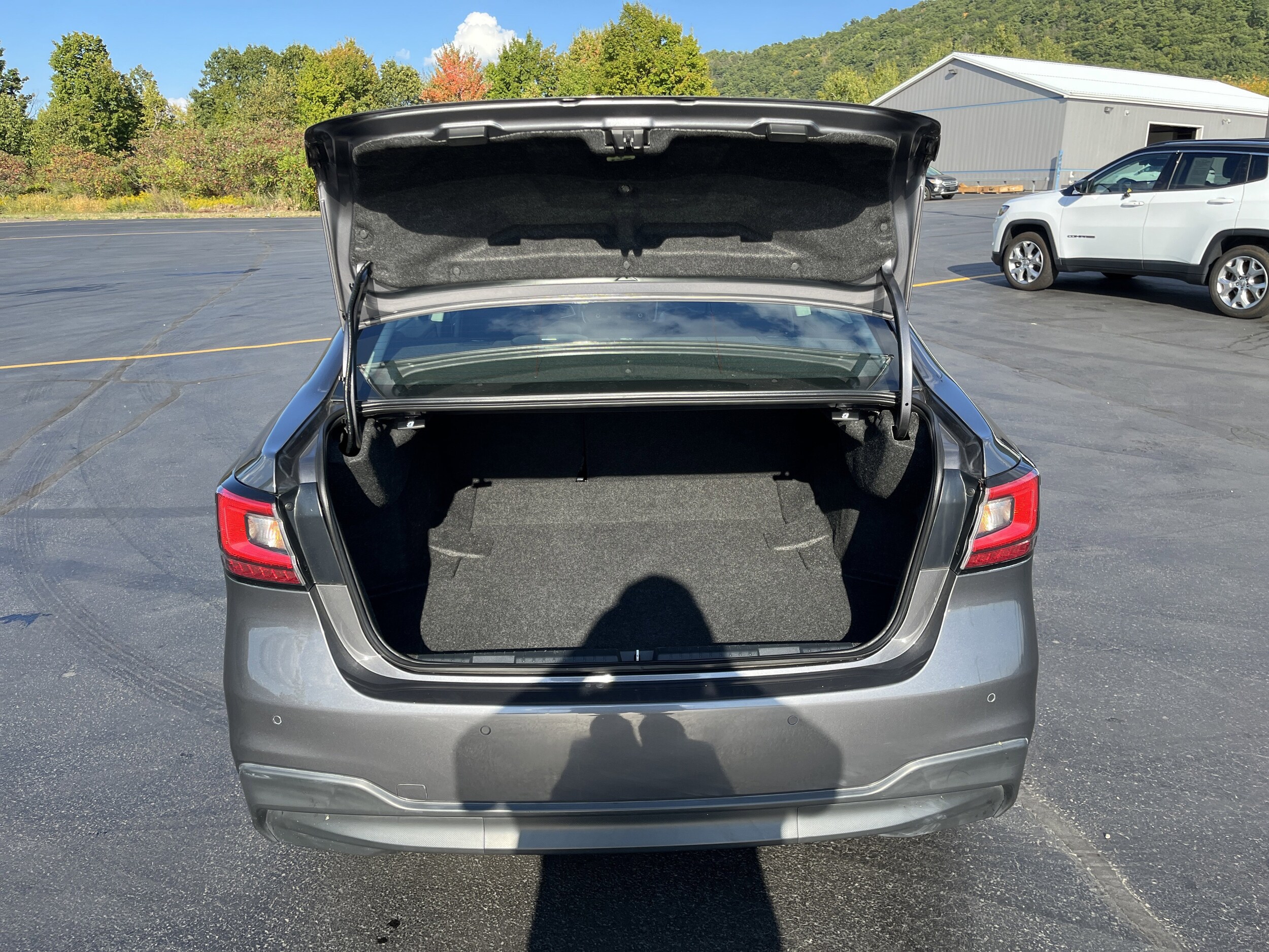 2022 Subaru Legacy Limited photo 2