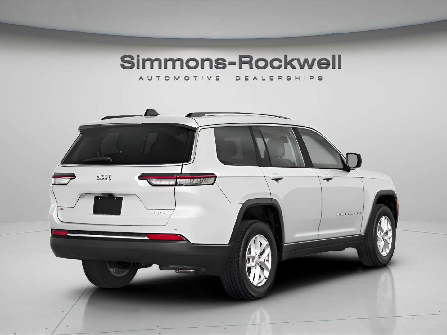 2024 Jeep Grand Cherokee Laredo photo 2