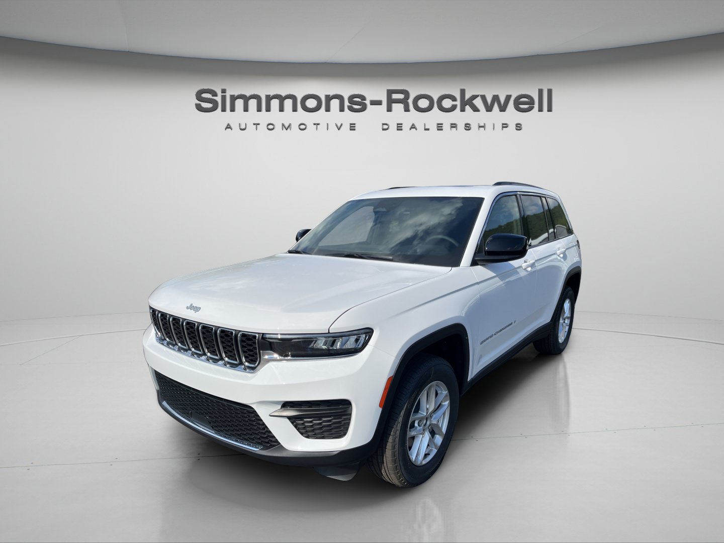 2026 Jeep Grand Cherokee LAREDO X 4X4 Sport Utility
