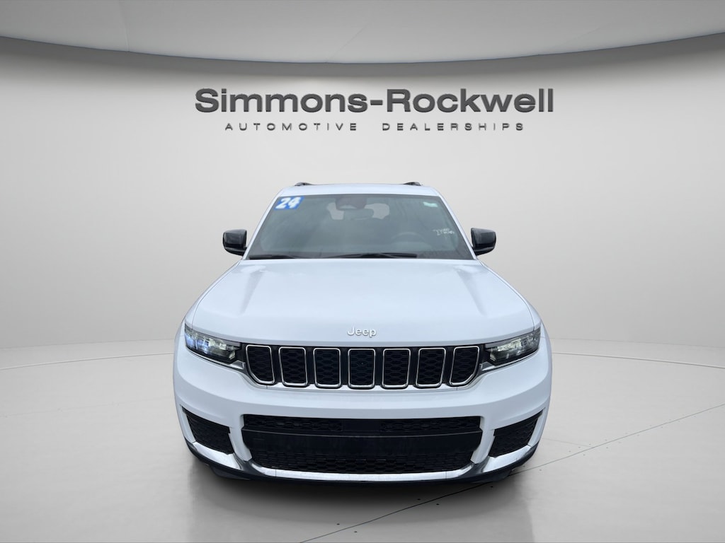 Used 2024 Jeep Grand Cherokee L Laredo Laredo 4x4