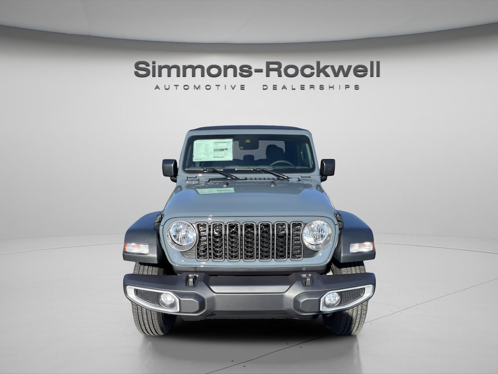 New 2025 Jeep Gladiator SPORT S 4X4 Pickup