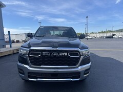 2025 Ram 1500 TRADESMAN CREW CAB 4X4 5'7 BOX Pickup
