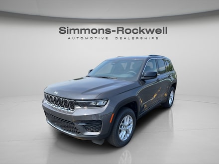 2026 Jeep Grand Cherokee LAREDO 4X4 Sport Utility