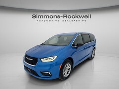 2026 Chrysler Pacifica SELECT AWD Passenger Van