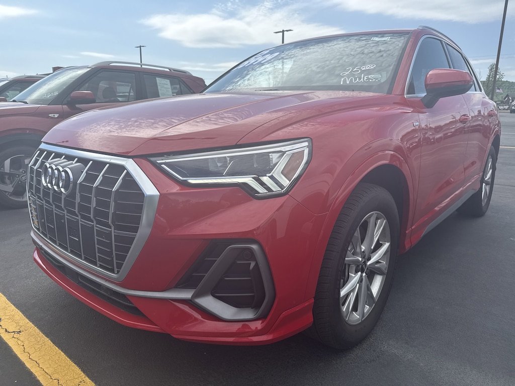 Used 2025 Audi Q3 S line Premium S line Premium 45 TFSI quattro