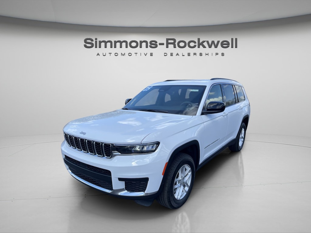 Used 2025 Jeep Grand Cherokee L Laredo X Laredo X 4x4