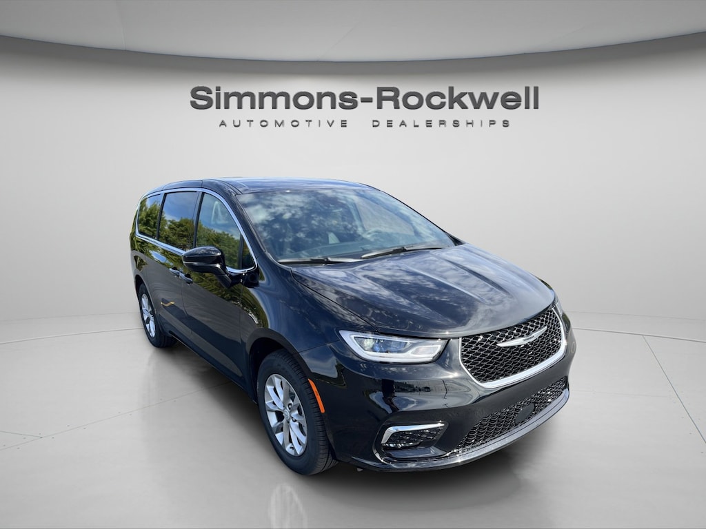 New 2026 Chrysler Pacifica SELECT AWD Passenger Van