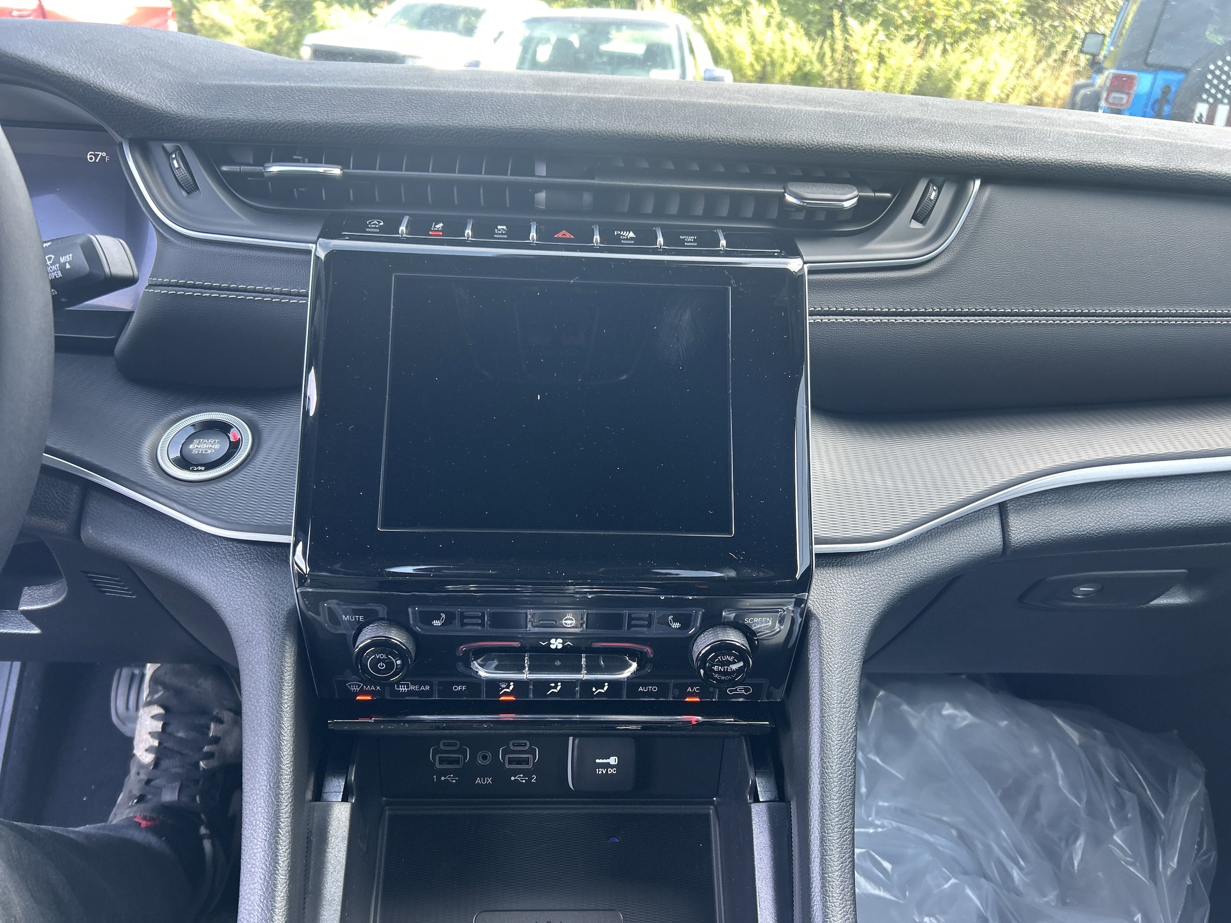 2025 Jeep Grand Cherokee LAREDO X 4X4