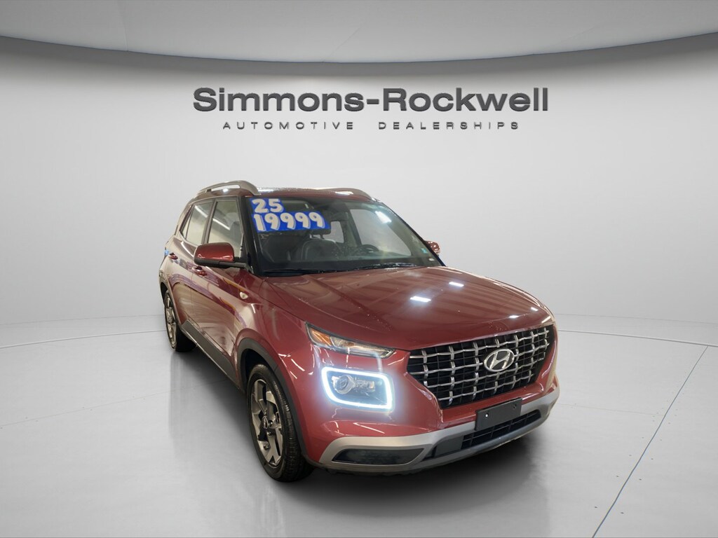 Used 2025 Hyundai Venue Limited Limited IVT