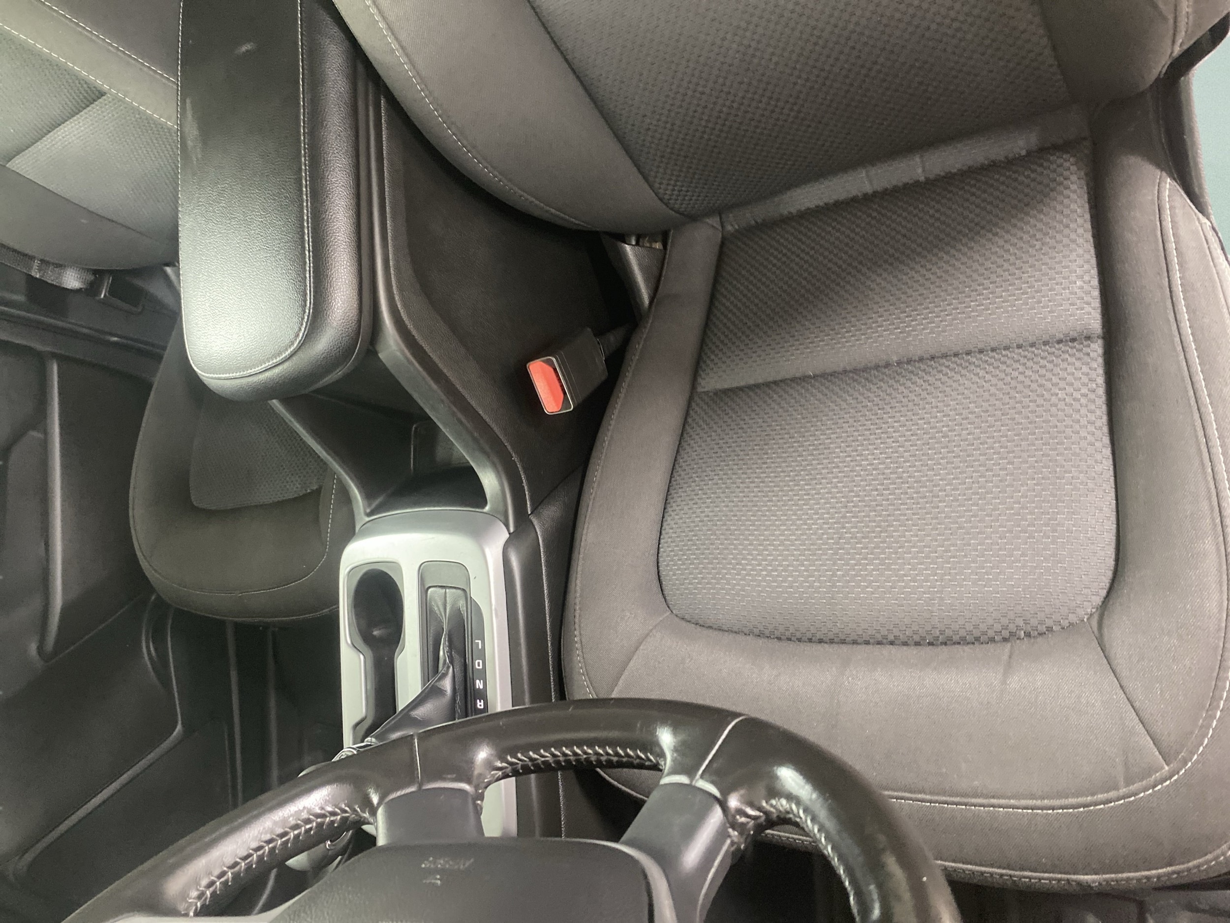 2022 Chevrolet Colorado LT - Photo 13