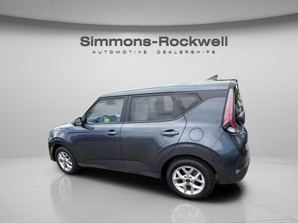Used 2025 Kia Soul LX LX FWD