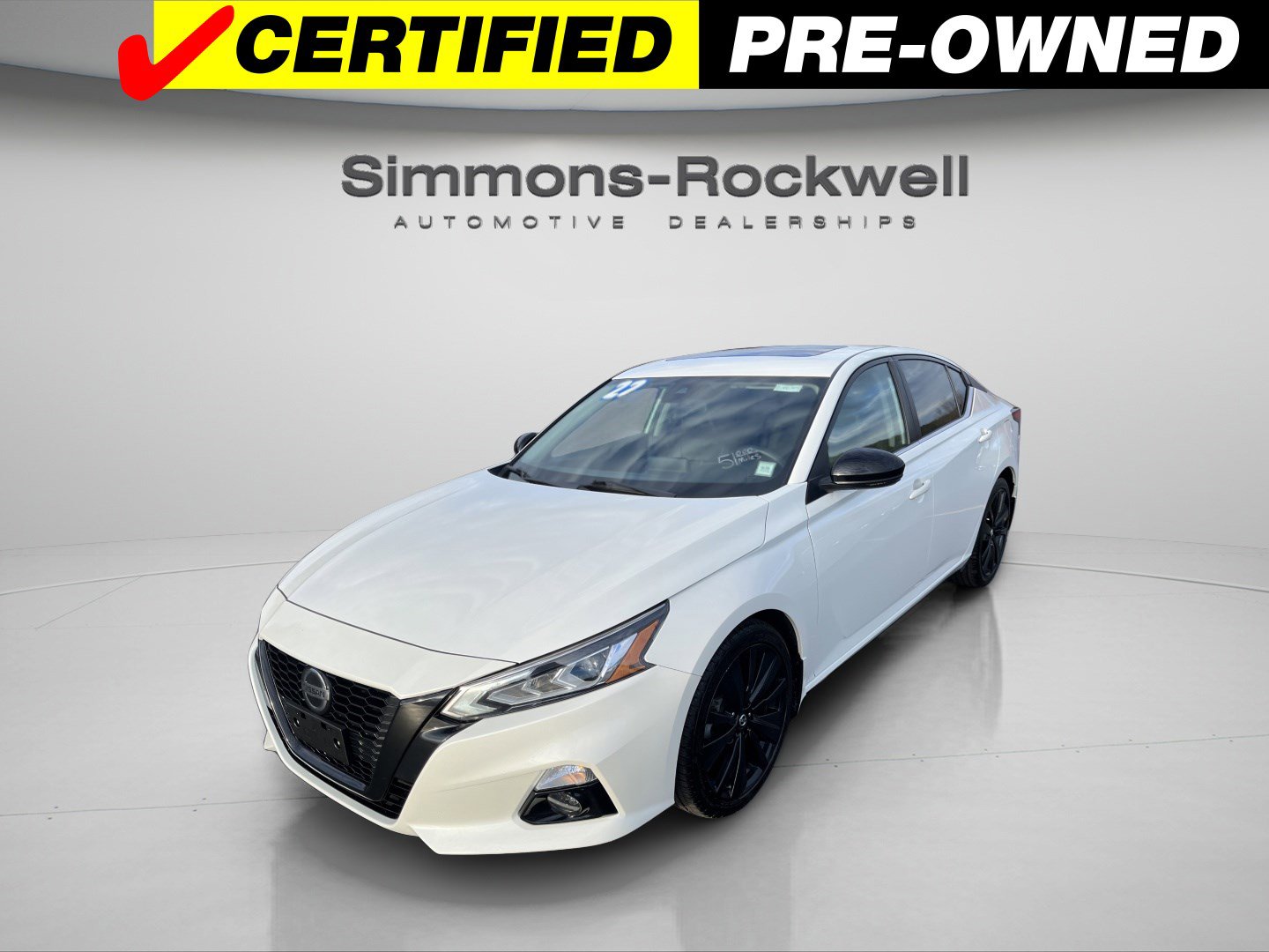 2022 Nissan Altima SR