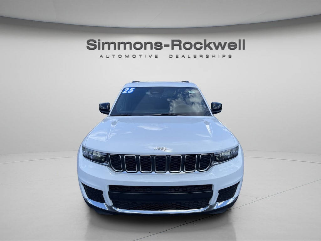 Used 2025 Jeep Grand Cherokee L Laredo X Laredo X 4x4