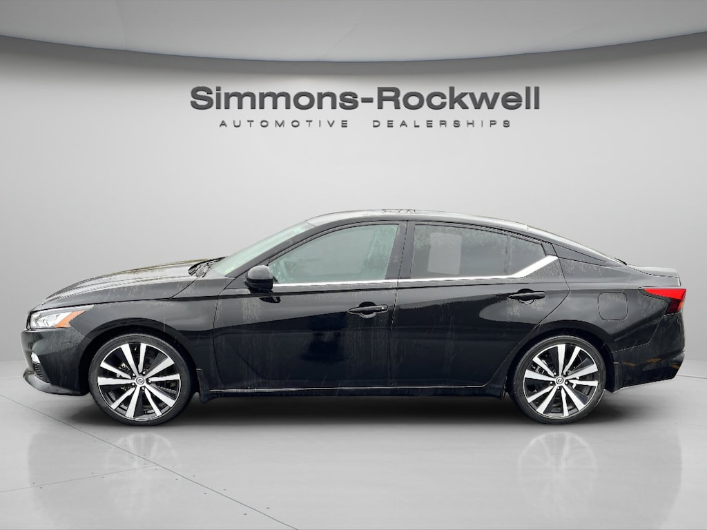 Certified 2021 Nissan Altima 2.5 SR Sedan