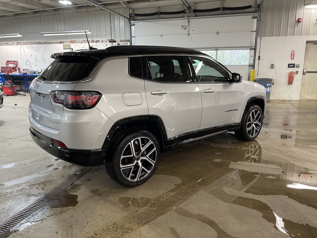 Used 2025 Jeep Compass Limited Limited 4x4