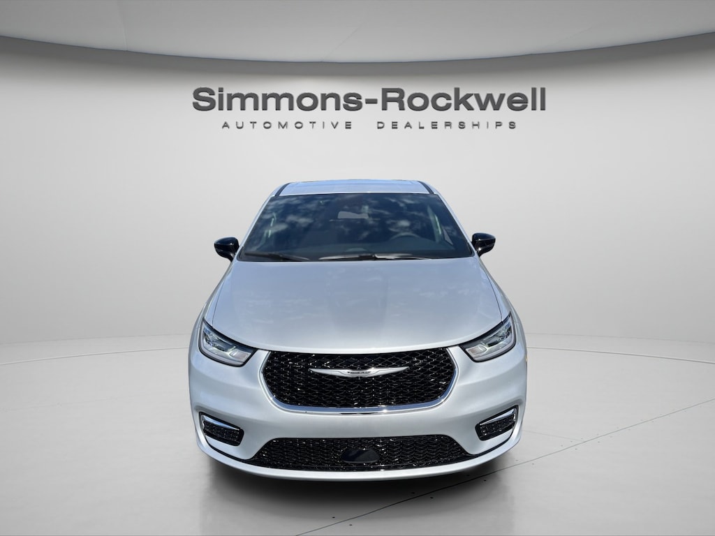 New 2026 Chrysler Pacifica SELECT AWD Passenger Van