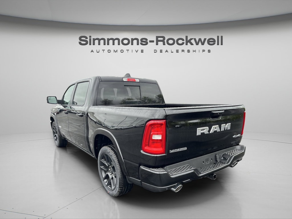New 2026 Ram 1500 LARAMIE CREW CAB 4X4 5'7 BOX Pickup