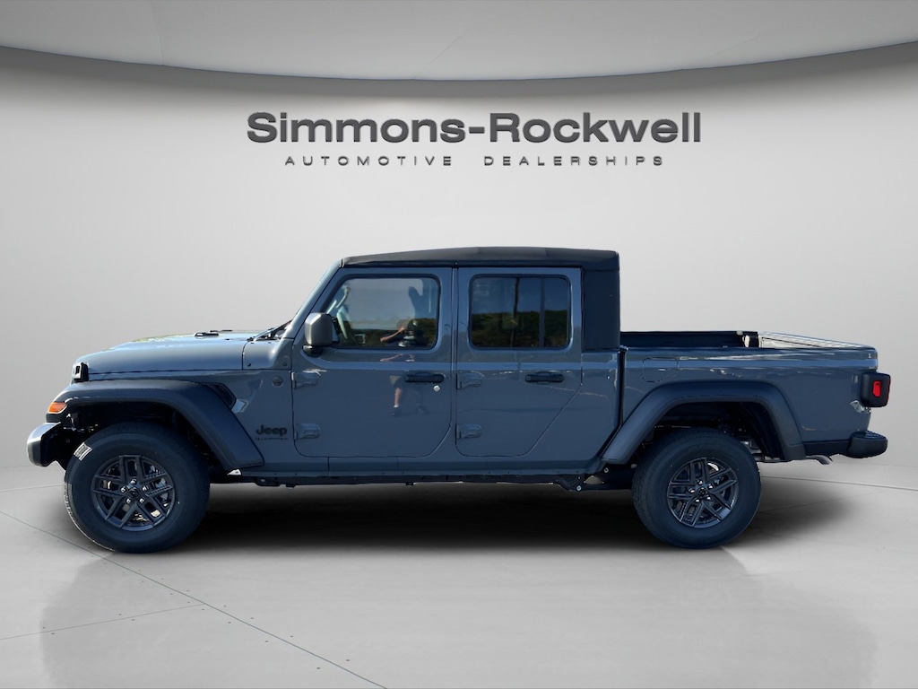 New 2025 Jeep Gladiator SPORT S 4X4 Pickup