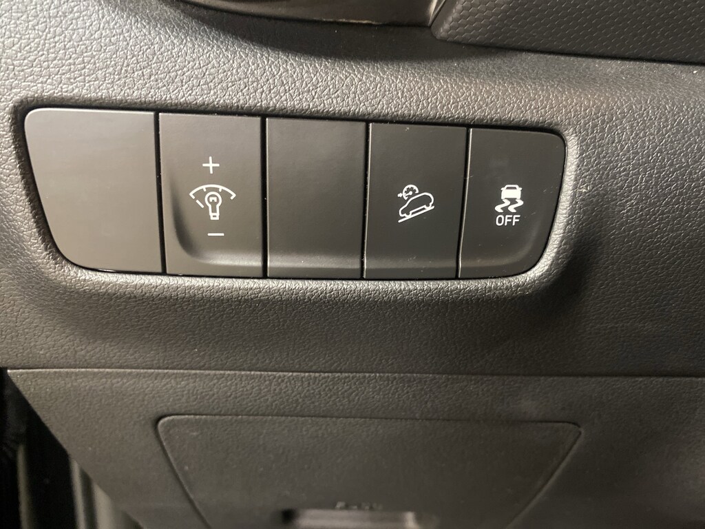 Used 2023 Hyundai Kona SEL SEL Auto AWD