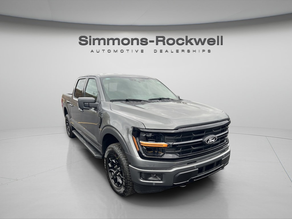 New 2025 Ford F-150 XLT XLT 4WD SuperCrew 5.5 Box