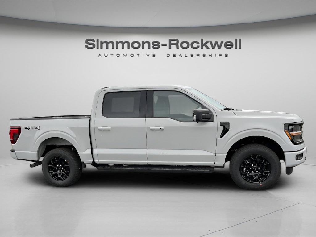 New 2026 Ford F-150 XLT XLT 4WD SuperCrew 5.5 Box