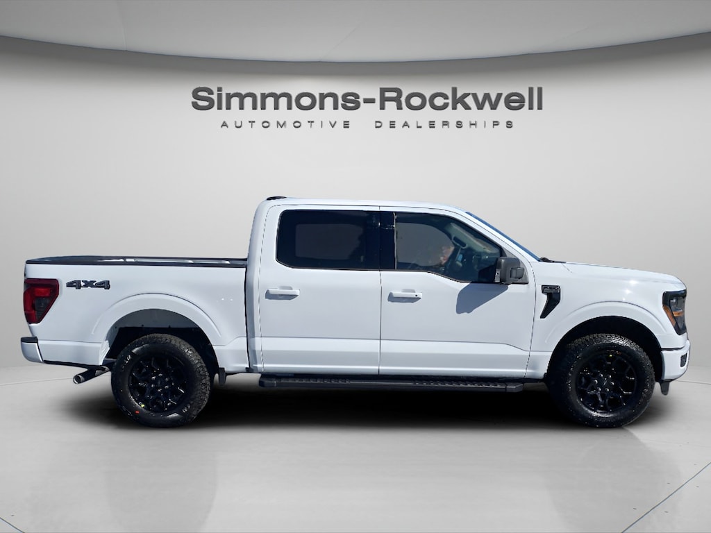 New 2025 Ford F-150 XLT XLT 4WD SuperCrew 5.5 Box