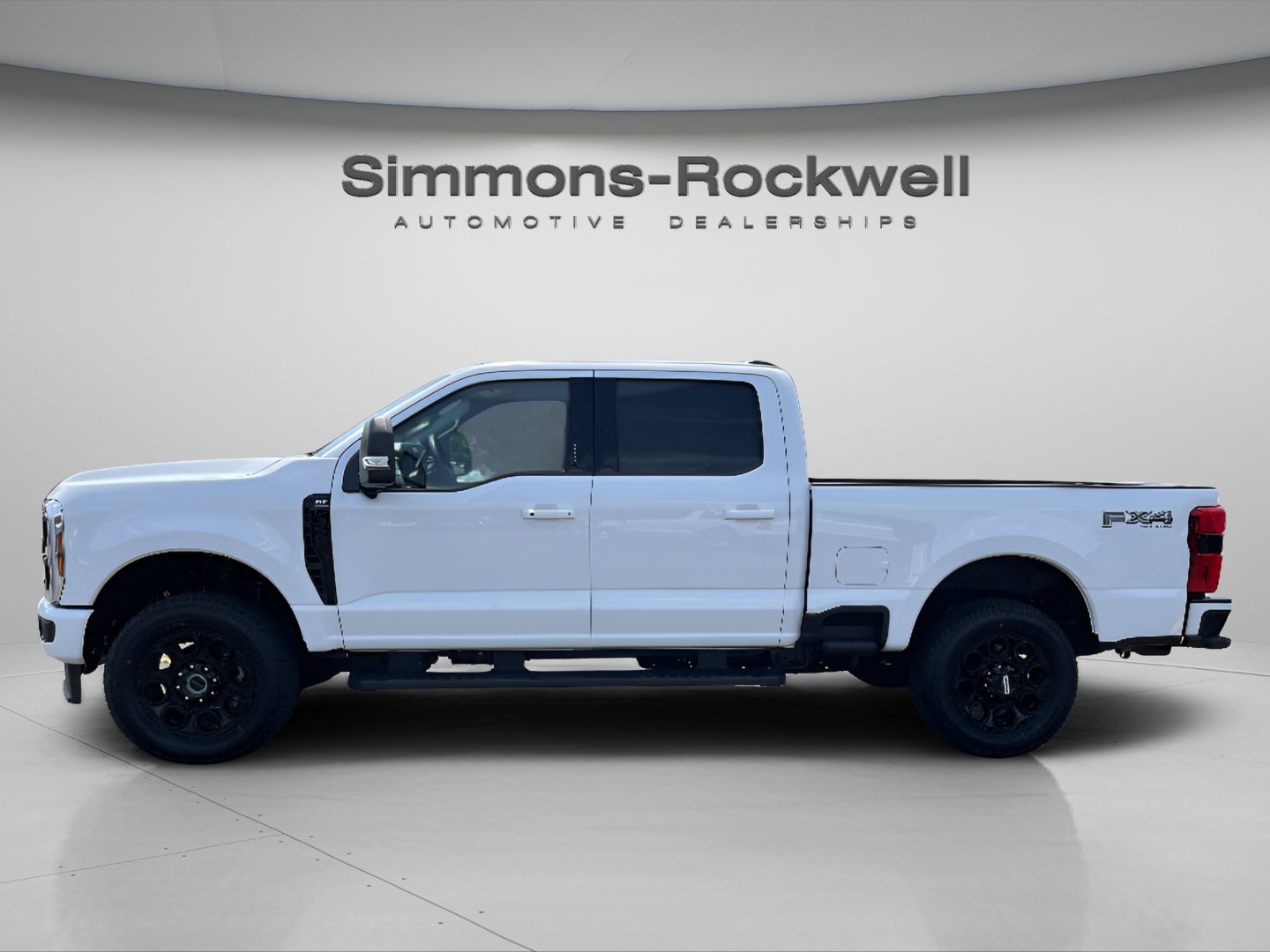 2026 Ford F-350 Super Duty XLT - Photo 2