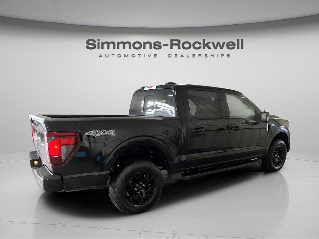 New 2026 Ford F-150 XLT XLT 4WD SuperCrew 5.5 Box