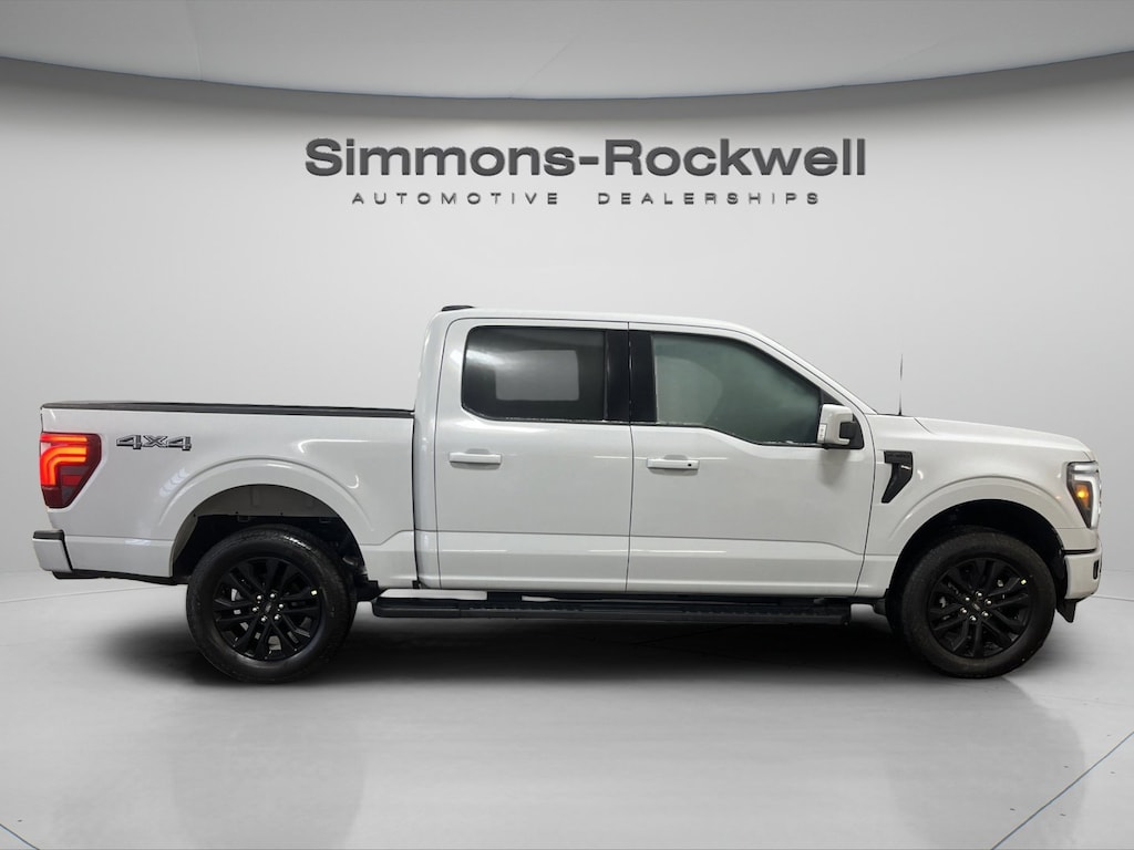 New 2026 Ford F-150 LARIAT LARIAT 4WD SuperCrew 5.5 Box