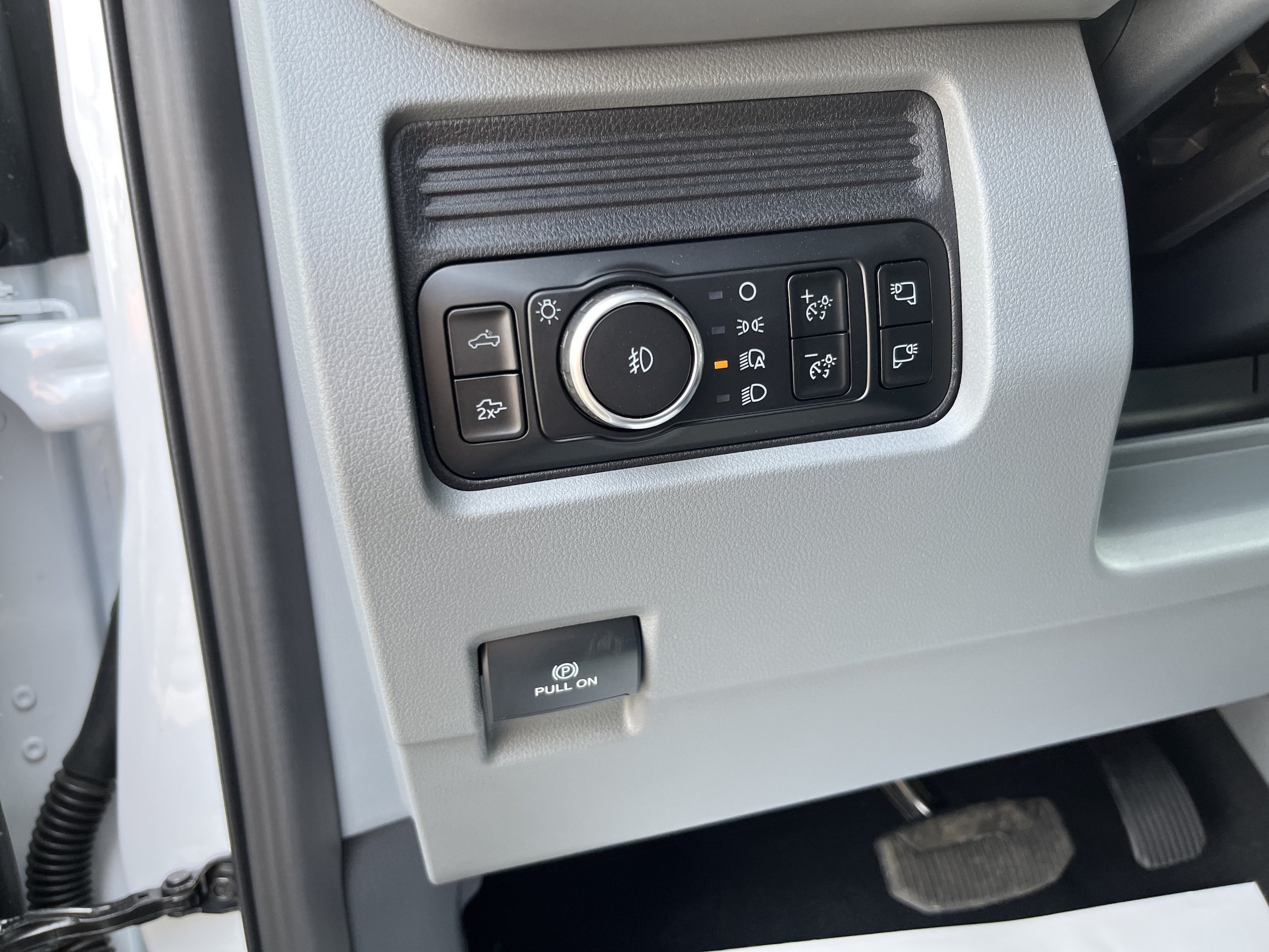 2026 Ford F-350 Super Duty XLT - Photo 17