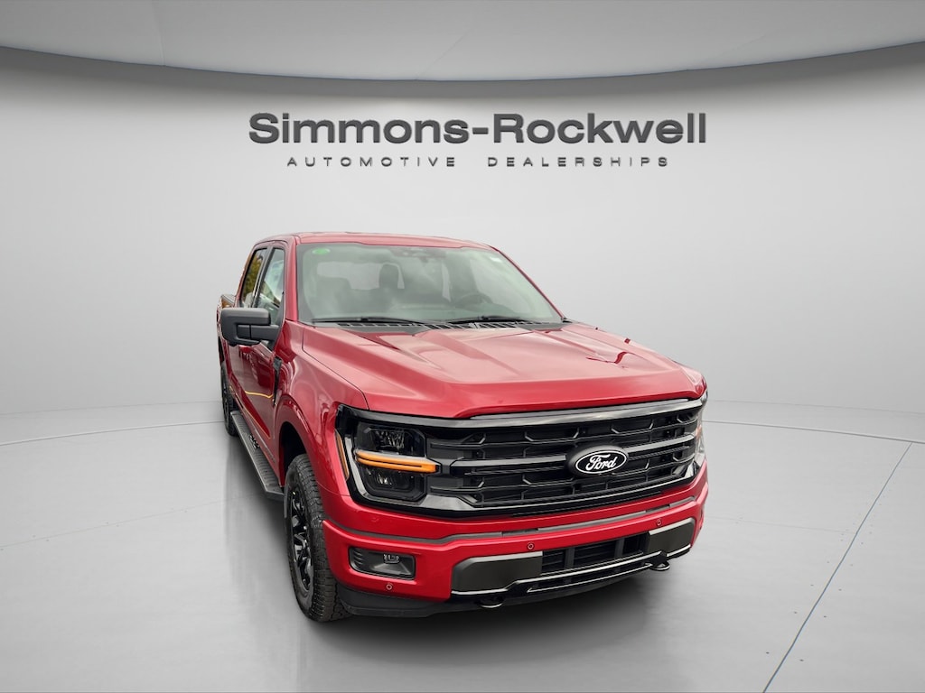 New 2025 Ford F-150 XLT XLT 4WD SuperCrew 5.5 Box