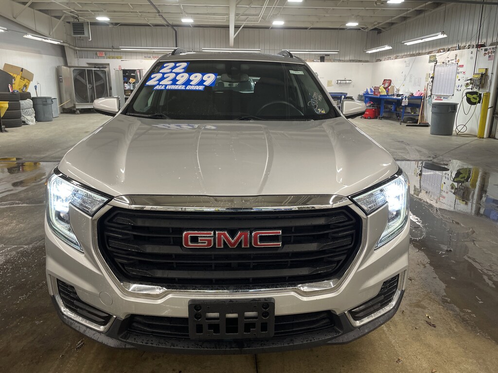 Used 2022 GMC Terrain SLE AWD SLE