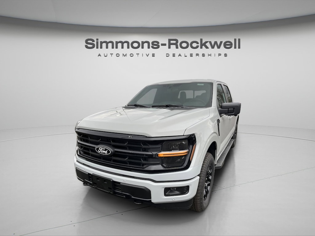 New 2026 Ford F-150 XLT XLT 4WD SuperCrew 5.5 Box