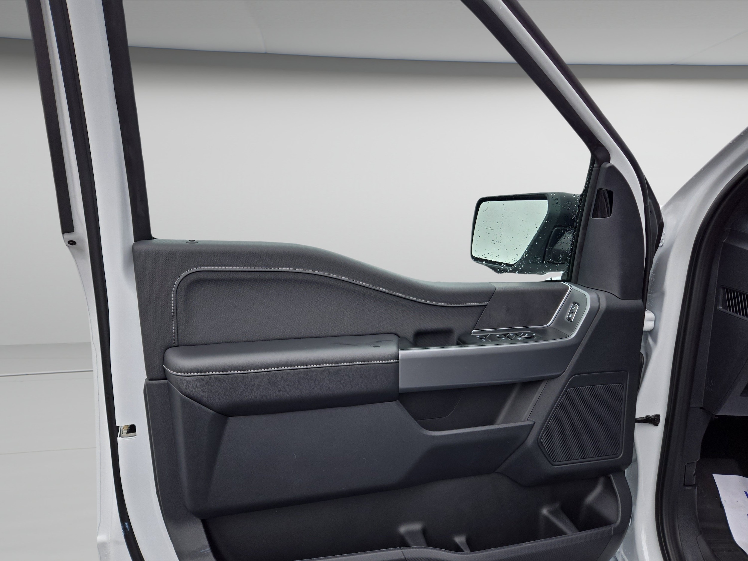2026 Ford F-150 XLT - Photo 25
