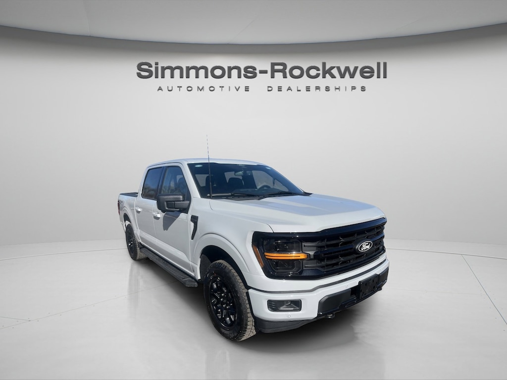 New 2026 Ford F-150 XLT XLT 4WD SuperCrew 5.5 Box