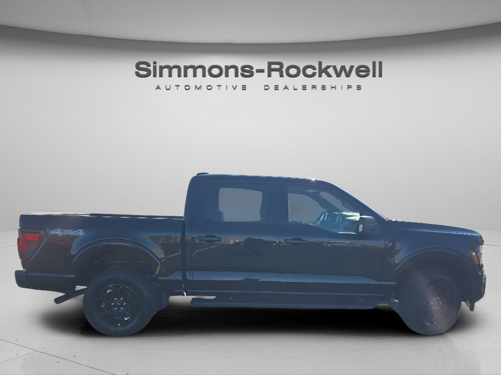 New 2025 Ford F-150 XLT XLT 4WD SuperCrew 5.5 Box