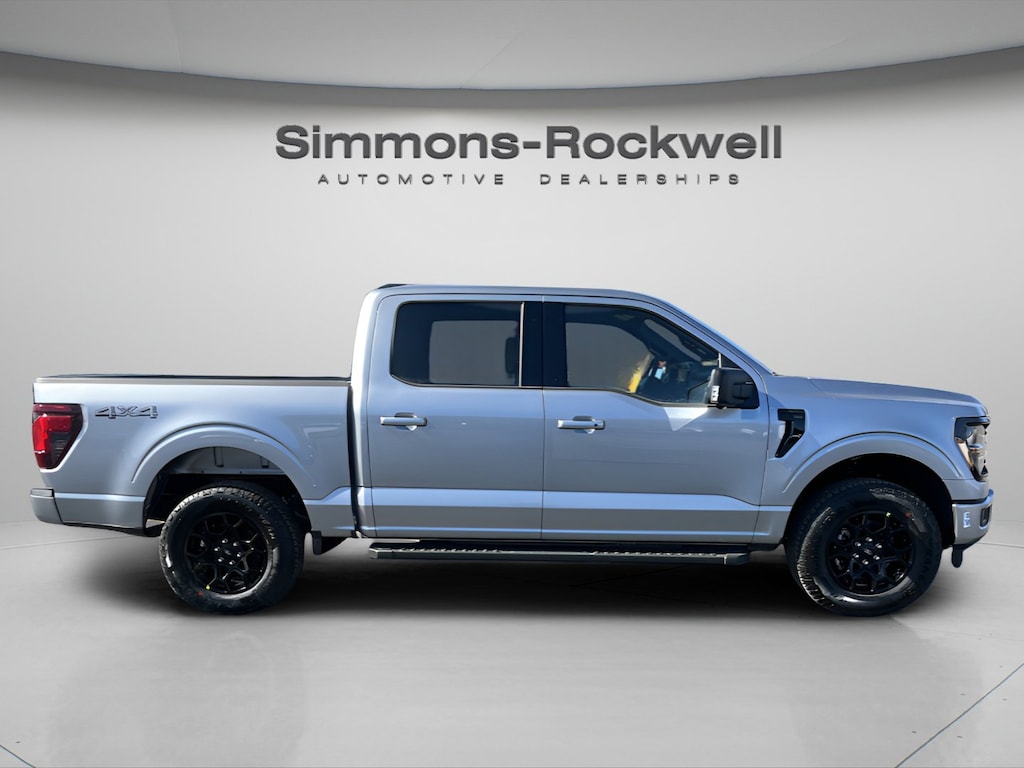 New 2026 Ford F-150 XLT XLT 4WD SuperCrew 5.5 Box